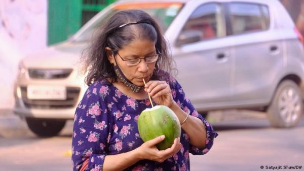 भयंकर गर्मी है और एसी ऑन नहीं कर रहे हैं भारत के ऊबर ड्राइवर