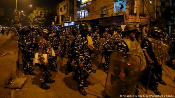 कई राज्यों में अब भी जारी है हिंसा का दौर