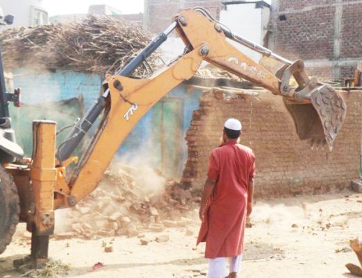 उदासीन अदालतें और न्याय का नया मॉडल पेश करती सांप्रदायिक राजनीति