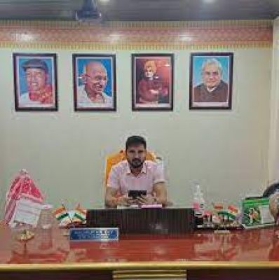 जिग्नेश मेवाणी को गिरफ्तार करवाने वाले असम के अरूप कुमार डे कौन हैं?