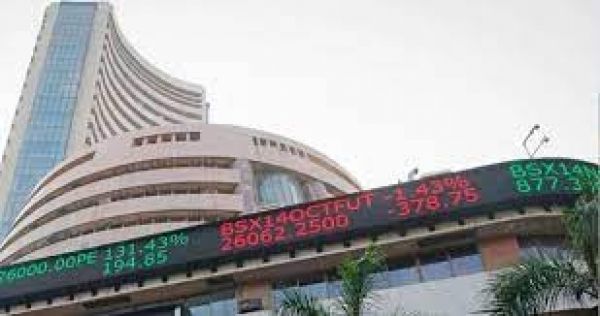 कमज़ोर वैश्विक संकेतों के बीच सेंसेक्स 714 अंक टूटा, निफ्टी में 220 अंकों की गिरावट