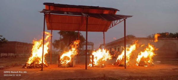  कोचर परिवार की पांच चिता जलते देखकर सिहर उठा खैरागढ़