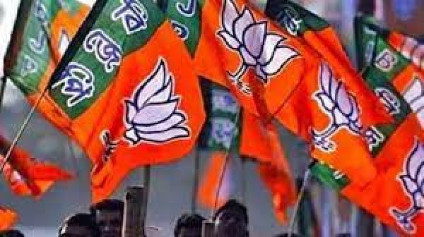 पश्चिम बंगाल : भाजपा अंतर्कलह के बीच घटते जनाधार की समस्या से जूझ रही