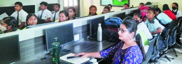 जेपी इंटरनेशनल स्कूल में पहला टॉक शो