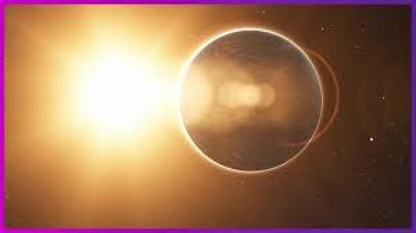 तीस अप्रैल को आंशिक सूर्य ग्रहण और 16 मई को पूर्ण चंद्र ग्रहण