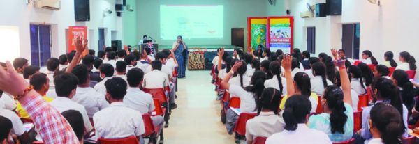 केसी ओवरसीज एजुकेशन द्वारा ज्ञान गंगा में कैरियर काउंसलिंग, 29 देशों के 7 सौ+ युनिवर्सिटी के 8 हजार+ पाठ्यक्रमों पर चर्चा