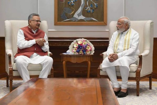 रमन सिंह की पीएम से चर्चा