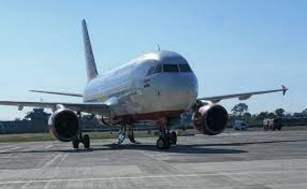 पेट्रोल-डीजल के बाद हवाई ईंधन को लेकर केंद्र औऱ राज्यों के बीच जुबानी जंग