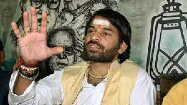 तेज प्रताप यादव ने पत्रकारों को मानहानि का नोटिस भेजा