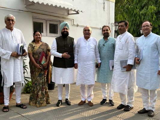 दिल्ली में आयोजित महत्वपूर्ण बैठक में शामिल हुए छत्तीसगढ़ के स्वास्थ्य मंत्री श्री टी एस सिंहदेव