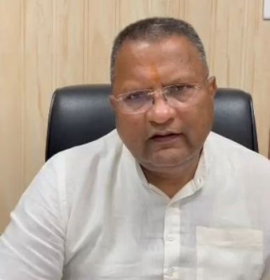 लोकल ट्रेन बंद होने का खामियाजा सबसे ज्यादा विद्यार्थी भुगत रहे-त्रिवेदी