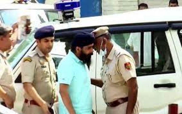 तेजिंदर बग्गा की गिरफ़्तारी में कैसे उलझीं पंजाब, हरियाणा और दिल्ली पुलिस- पूरा घटनाक्रम