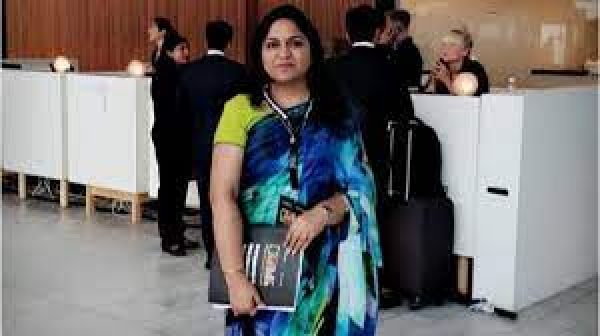 झारखंड में IAS पूजा सिंघल को लेकर सियासी उबाल