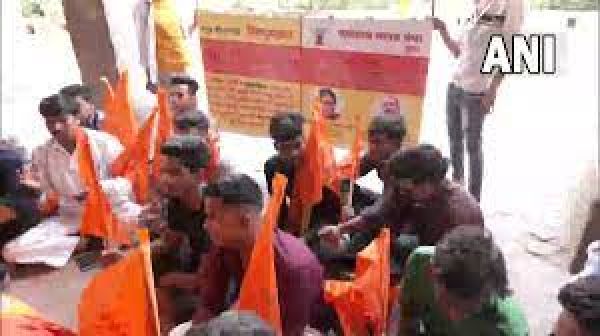 कुतुब मीनार का नाम बदल कर विष्णु स्तंभ करने की मांग, दिल्ली में विरोध प्रदर्शन