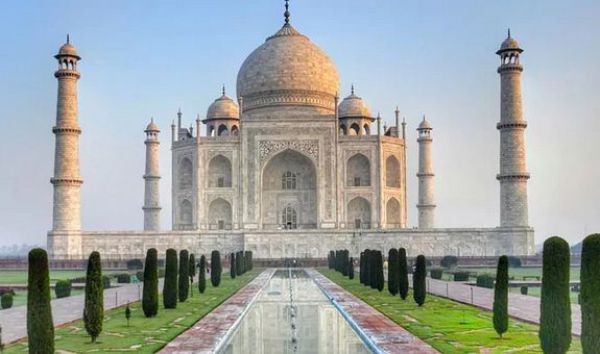 डिबेट के लिए ड्राइंगरूम में स्वागत, कोर्ट में नहीं...: ताजमहल के बंद कमरे खोलने वाली अर्ज़ी पर इलाहाबाद HC की फटकार