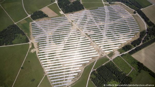 2022 होगा अक्षय ऊर्जा के नए रिकॉर्ड का साल