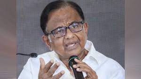 किरेन रिजिजू के बयान पर पी चिदंबरम ने कहा- क़ानून मंत्री को लक्ष्मण रेखा खींचने का अधिकार नहीं