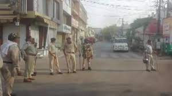 राम नवमी हिंसा के एक महीने बाद खरगोन कलेक्टर और एसपी का तबादला