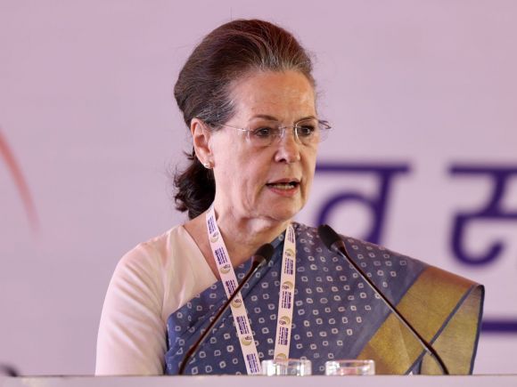 कांग्रेस के चिंतन शिविर के बाद कार्यकर्ताओं की चिंता बढ़ी या घटी?