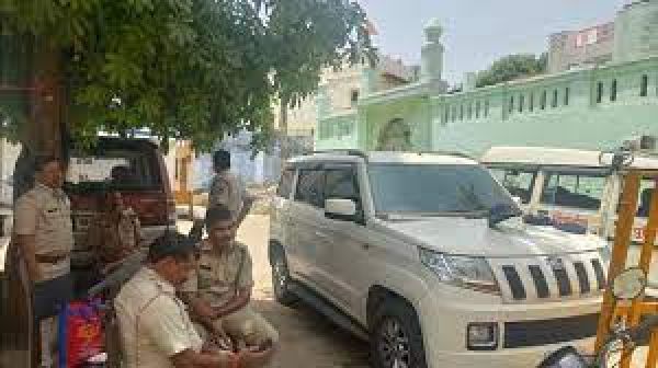 नीमच में दरगाह के पास मूर्ति स्थापित करने का क्या है मामला