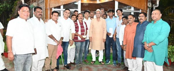 महानगरों से हवाई सेवा के लिए सीएम से पहल की मांग