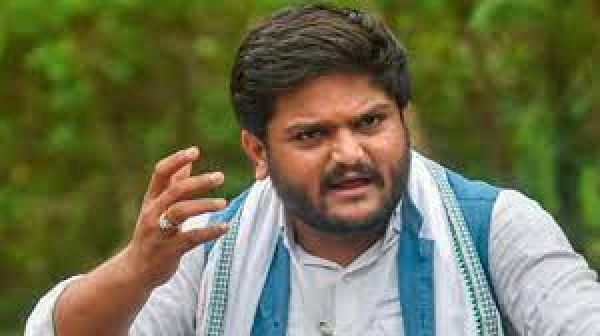 हार्दिक पटेल ने कांग्रेस पार्टी से दिया इस्तीफ़ा, प्राथमिक सदस्यता भी छोड़ी