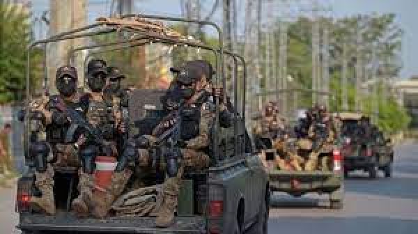 अमेरिकी अधिकारी ने कहा पाकिस्तान बढ़ा सकता है अपने परमाणु हथियारों की संख्या