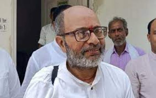 राज्यसभा उपचुनाव के लिए जदयू प्रत्याशी अनिल हेगड़े ने नामांकन दाखिल किया