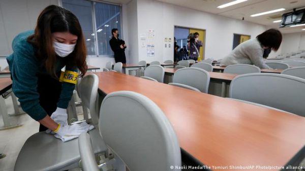 ‘महिलाएं बेहतर होती हैं’ कहकर भेदभाव करने वाले मेडिकल स्कूल पर जुर्माना