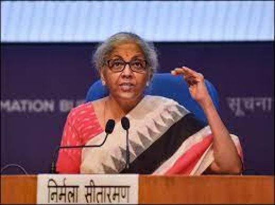 बाजार में गिरोहबंदी की चुनौती से निपटना होगा: सीतारमण