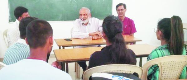 जनसम्पर्क की उपयोगिता पर अग्रसेन महाविद्यालय में संवाद