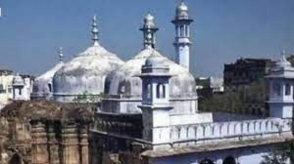 ज्ञानवापी विवाद: 'ये-मस्जिद-कभी-मंदिर-था' - बहस कितनी जायज़?