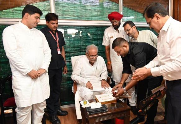 गोल बाजार के व्यापारियों को सीएम की  बड़ी सौगात  विकास और निर्माण शुल्क भी माफ