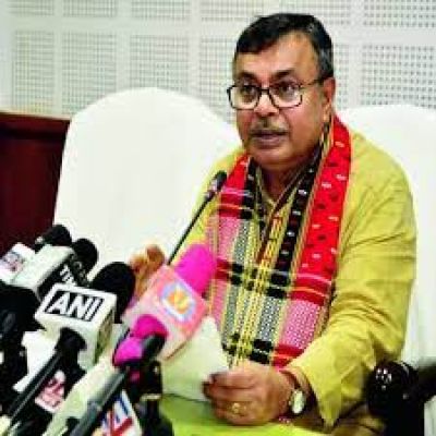 त्रिपुरा के शिक्षा मंत्री ने पूर्व मुख्यमंत्री बिप्लव देव की विवेकानंद से तुलना की, विवादों में घिरे