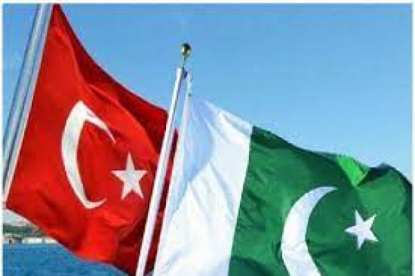 पाकिस्तान और तुर्की के रक्षा मंत्रियों ने की बैठक, किन मुद्दों पर हुई चर्चा?