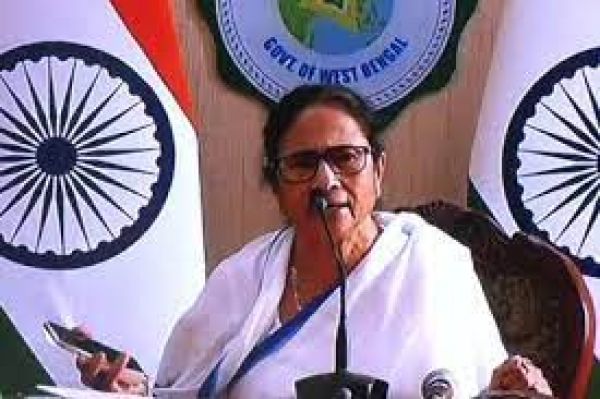 संघीय ढांचे को ध्वस्त कर रहा है केंद्र, भाजपा का शासन हिटलर से भी बदतर: ममता