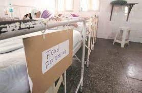 महाराष्ट्र : लातूर में विवाह समारोह में खाना खाने के बाद करीब 330 लोग बीमार