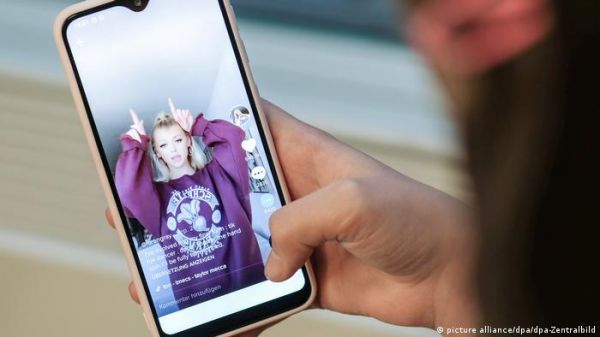 टिक टॉक स्टार बनें, ऐसे कर सकते हैं कमाई