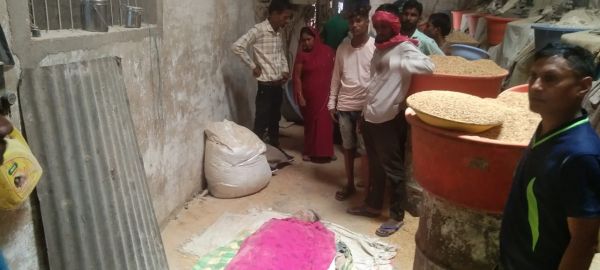 पोहा मिल के मशीन में फंसी महिला मजदूर के हुए दो टुकड़े