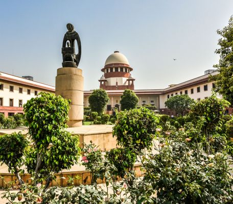 ‘छत्तीसगढ़’ का विशेष संपादकीय : जिम्मेदारी से मुंह चुरातीं संसद और सरकार का काम करती सुप्रीम कोर्ट
