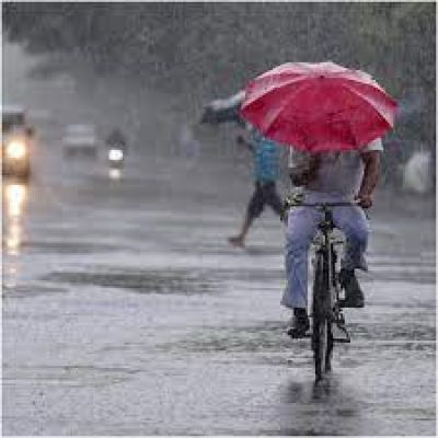 राष्ट्रीय राजधानी में न्यूनतम तापमान 25.5 डिग्री सेल्सियस दर्ज, हल्की वर्षा की संभावना