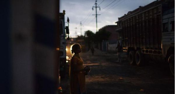 भारतीय सेक्स वर्कर्स की जिंदगी कितना बदल पाएगा सुप्रीम कोर्ट का आदेश