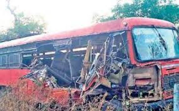 महाराष्ट्र : बस हादसे के शिकार व्यक्ति के परिजनों को 13 लाख रुपये मुआवजा देने का निर्देश