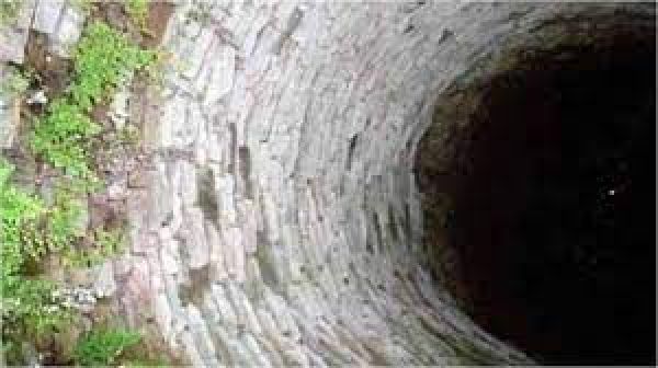 महाराष्ट्र में मां ने अपने छह बच्चों को कुएं में फेंका