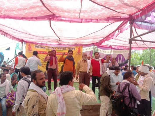 वादा निभाओ रैली में एक साथ 12000 से अधिक रिजाइन