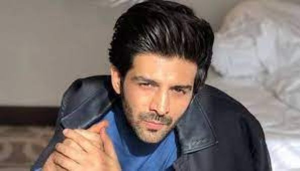 कार्तिक आर्यन कोरोना वायरस से संक्रमित