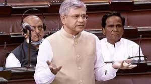 रेल मंत्री वैष्णव ने 2026 तक पहली बुलेट ट्रेन चलाने का लक्ष्य पूरा करने की उम्मीद जताई