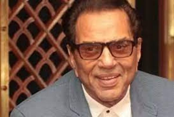 वयोवृद्ध अभिनेता धर्मेंद्र ने बीमार होने संबंधी अफवाह को खारिज किया