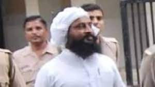 वाराणसी बम धमाकों के मामले में जिला अदालत ने वलीउल्लाह खान को मौत की सजा सुनाई