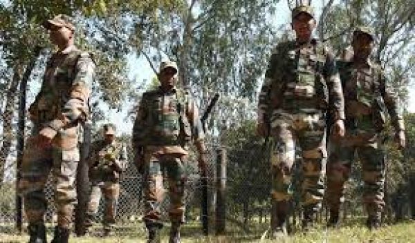 जम्मू-कश्मीर के कुपवाड़ा में मुठभेड़ में एक पाकिस्तानी सहित दो आतंकवादी ढेर